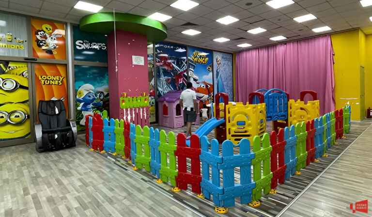 Çocuklar için oyun alanı (Erülkü Wonderland) bulunması