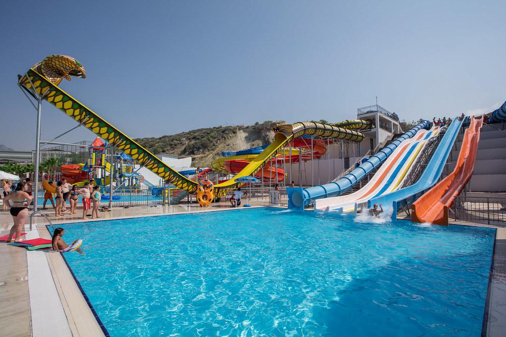 Acapulco Resort Aquapark