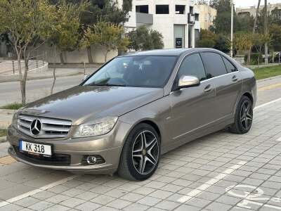 2009 MERCEDES BENZ C220