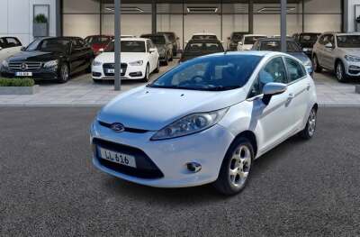 2011 FORD FIESTA