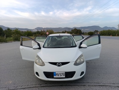 Mazda Demio (2011) Automatic • 143,600 km