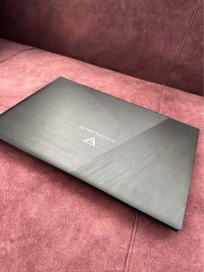 Excalibur G770 gaming laptop