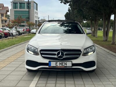 2018 MERCEDES BENZ E220d