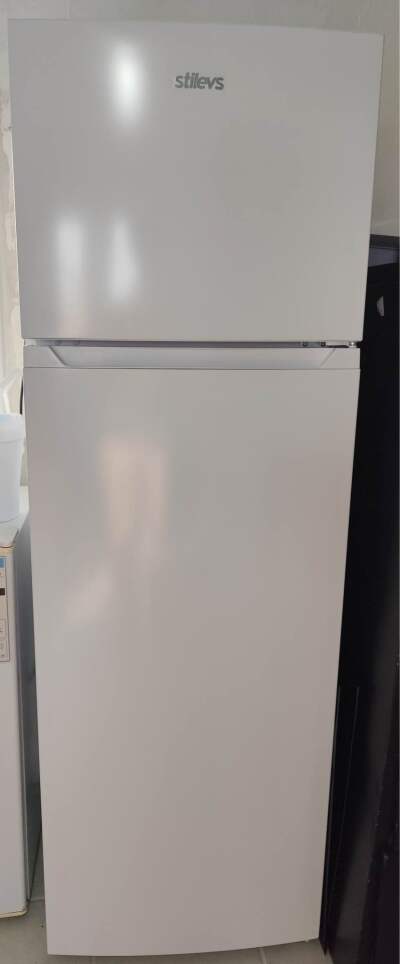 Stilevs Refrigerator (Like New)