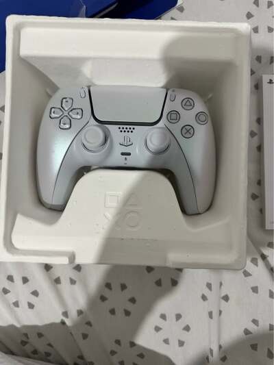 PlayStation 5 DualSense Controller CHRM PEARL