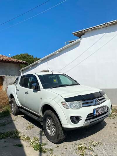 Mitsubishi L200 Trojan