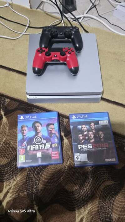 PS4 Slim Konsol