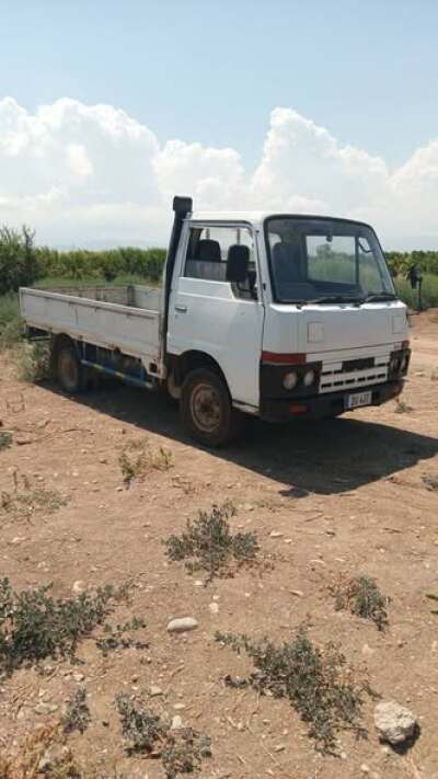 Nissan Van