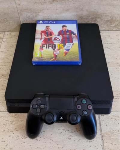 PS4 Slim Oyun Konsolu