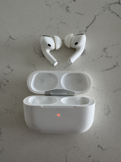 Apple AirPods Pro Kulaklık