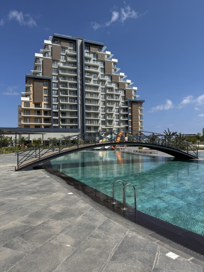 Occasion Deal: Riverside Sunrise 2BR Apartment (6th Floor)