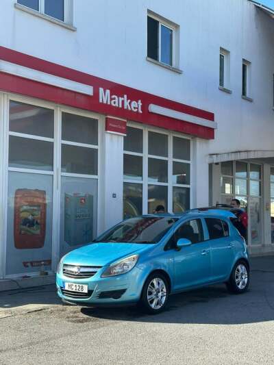 Opel Corsa 1.4 Automatic